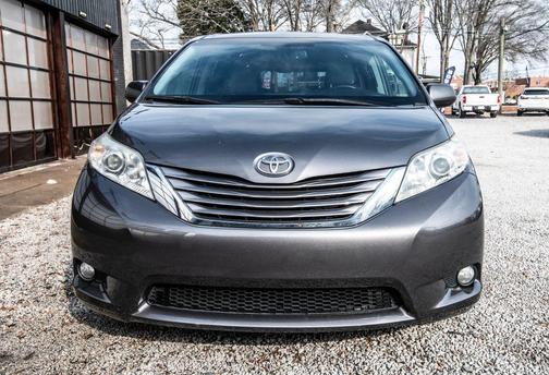 2016 Toyota Sienna XLE Premium