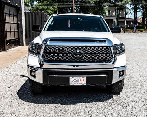 Super White 2018 Toyota Tundra SR5