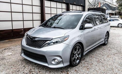 2016 Toyota Sienna SE
