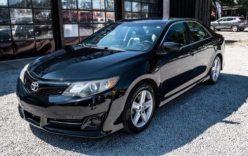 2014 Toyota Camry SE