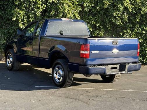 Dark Blue Pearl Clearcoat Metallic 2007 Ford F-150 STX