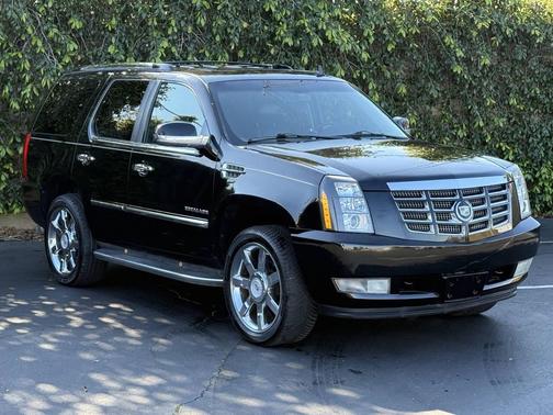 2010 Cadillac Escalade Luxury