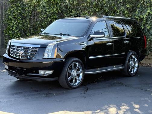 2010 Cadillac Escalade Luxury
