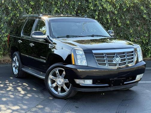 2010 Cadillac Escalade Luxury