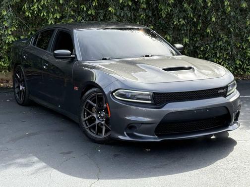 2018 Dodge Charger R/T Scat Pack