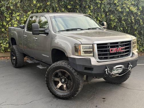 2008 GMC Sierra 2500 SLE2 H/D Crew Cab