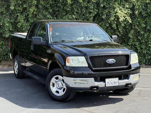Black Clearcoat 2004 Ford F-150 XLT SuperCab