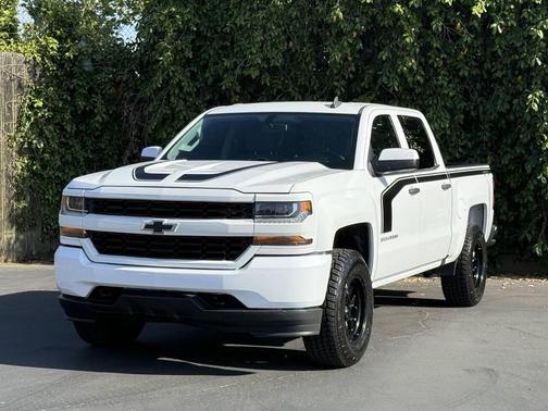 2018 Chevrolet Silverado 1500 Custom