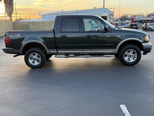 2003 Ford F-150 Lariat SuperCrew