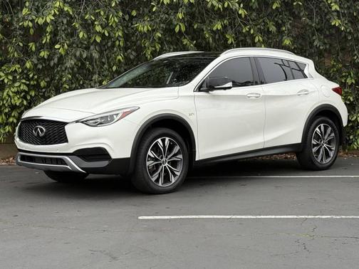 2019 INFINITI QX30 LUXE