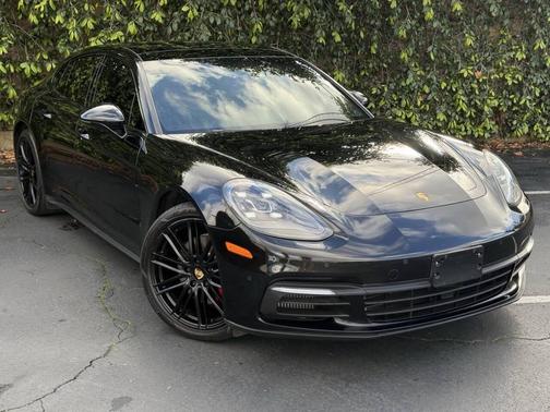 2017 Porsche Panamera 4S