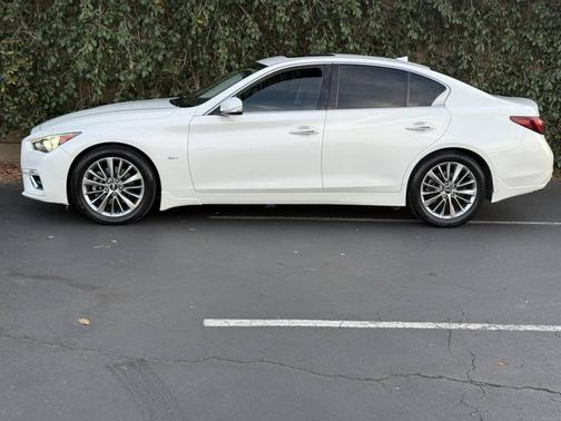 2018 INFINITI Q50 3.0t LUXE