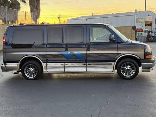 2003 GMC Savana 1500 Cargo