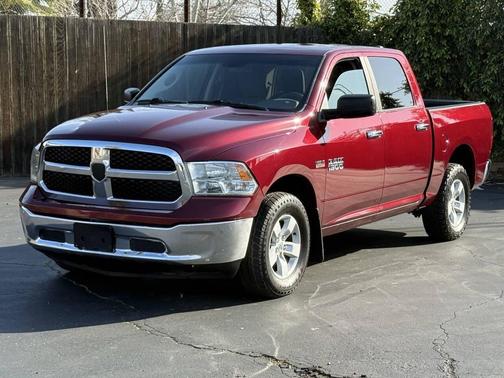 2017 RAM 1500 SLT