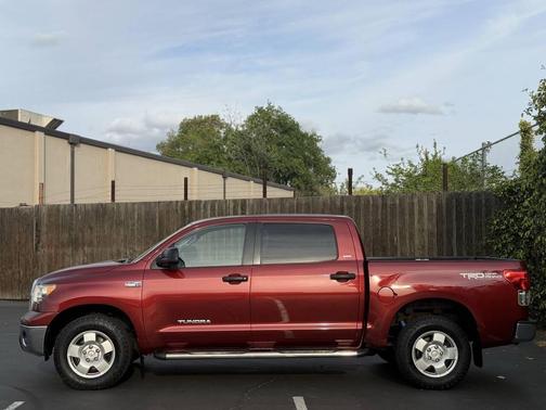 2010 Toyota Tundra Grade