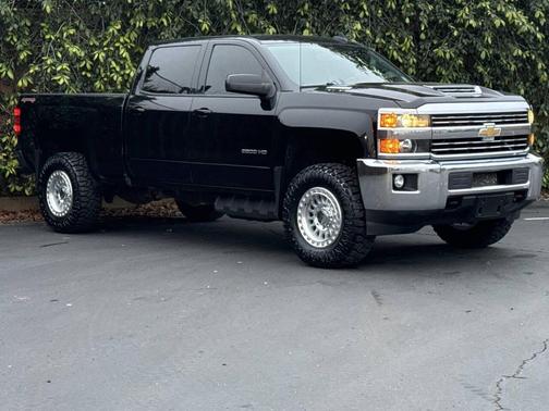 2017 Chevrolet Silverado 2500 LT