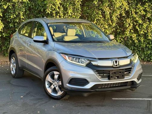 Lunar Silver Metallic 2020 Honda HR-V LX