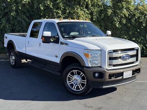 White 2015 Ford F-350 King Ranch