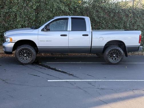 2005 Dodge Ram 1500 SLT Quad Cab