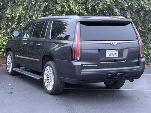 2016 Cadillac Escalade ESV Platinum