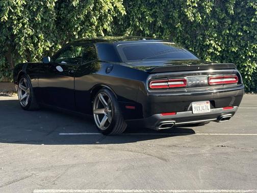 Pitch Black Clearcoat 2018 Dodge Challenger R/T