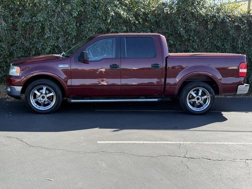 2005 Ford F-150 Lariat SuperCrew