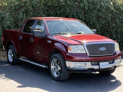 2005 Ford F-150 Lariat SuperCrew