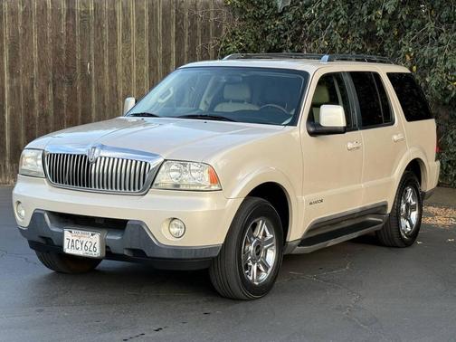 2005 Lincoln Aviator Luxury