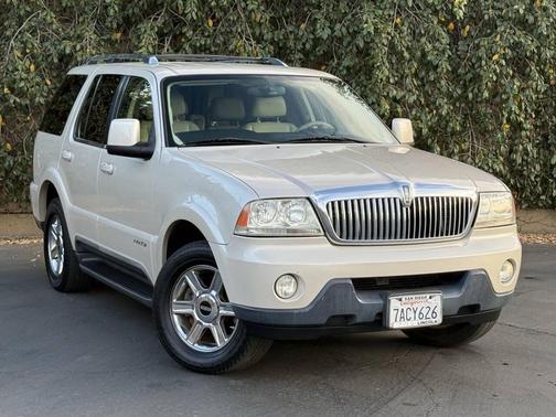 2005 Lincoln Aviator Luxury