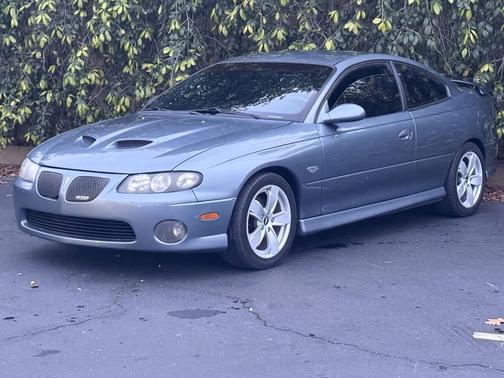 2006 Pontiac GTO Base 2dr Coupe