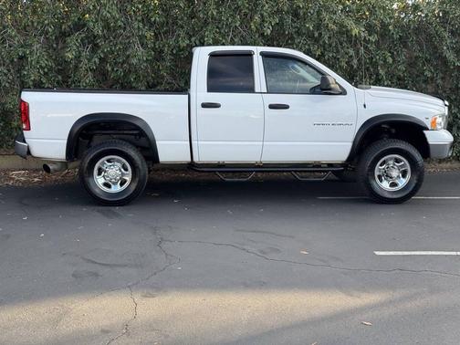 2005 Dodge Ram 2500 SLT Quad Cab