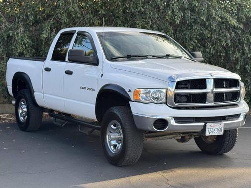 2005 Dodge Ram 2500 SLT Quad Cab
