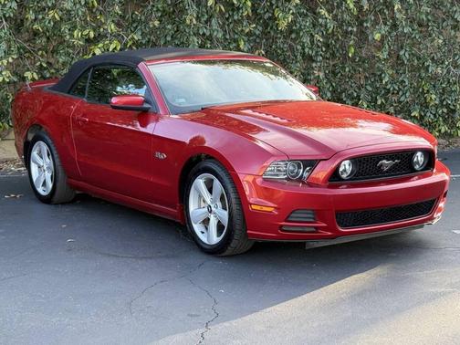 2013 Ford Mustang GT Premium