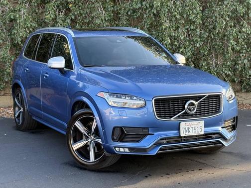 2017 Volvo XC90 T6 R-Design