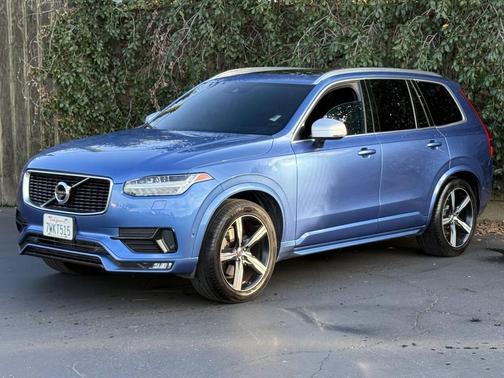 2017 Volvo XC90 T6 R-Design