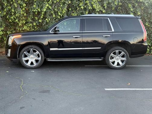 2015 Cadillac Escalade Luxury