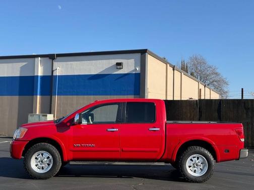 2008 Nissan Titan LE Crew Cab