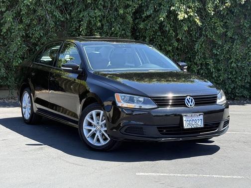 Black Uni 2012 Volkswagen Jetta SE