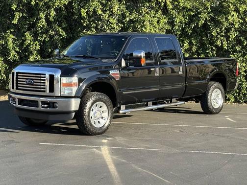 Black Clearcoat 2008 Ford F-250 Lariat Crew Cab Super Duty