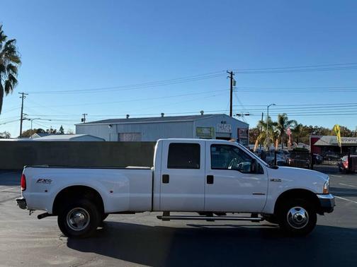 2004 Ford F-350 Lariat