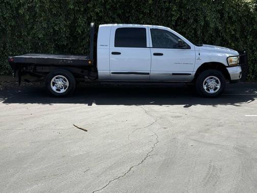 White 2006 Dodge Ram 2500 SLT Mega Cab