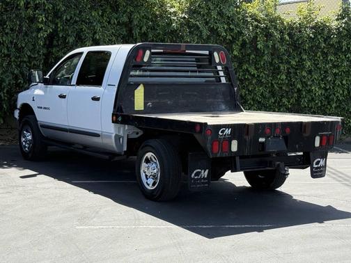 White 2006 Dodge Ram 2500 SLT Mega Cab