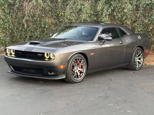 2015 Dodge Challenger SRT 392