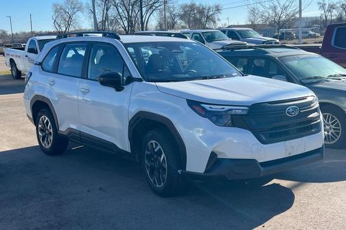 2025 Subaru Forester Base