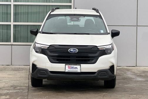 2025 Subaru Forester Base