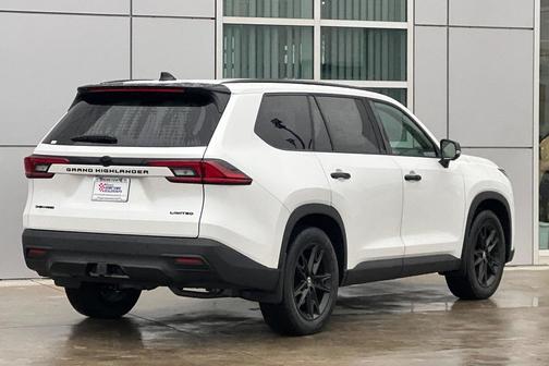 2026 Toyota Highlander Hybrid Base