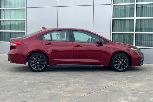 2025 Toyota Corolla SE