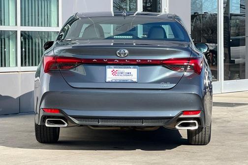 2021 Toyota Avalon XLE
