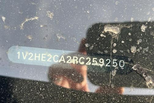 2024 Volkswagen Atlas Cross Sport 2.0T SE w/Technology 4MOTION