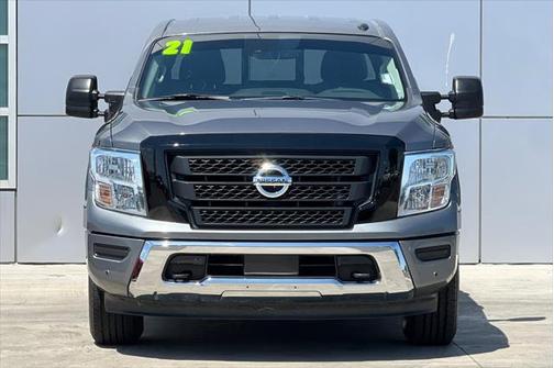 2021 Nissan Titan SV